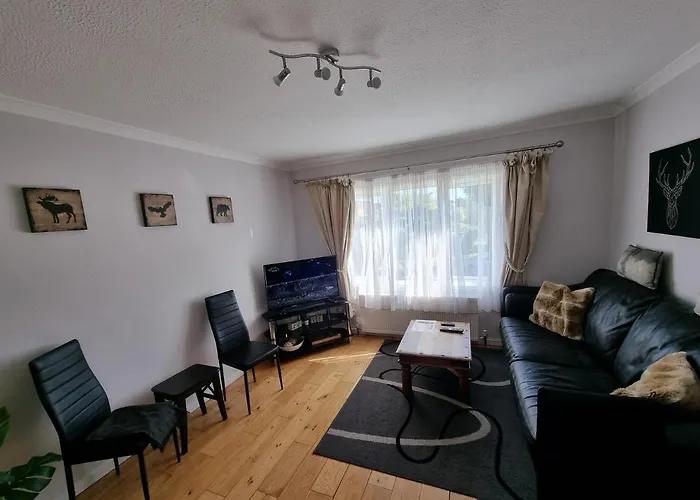 168 - Excellentstays - 2 Bedroom Flat