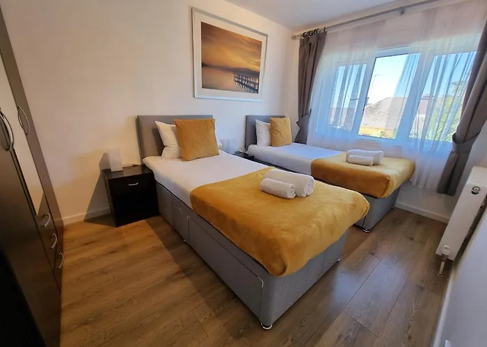 168 - Excellentstays - 2 Bedroom Flat